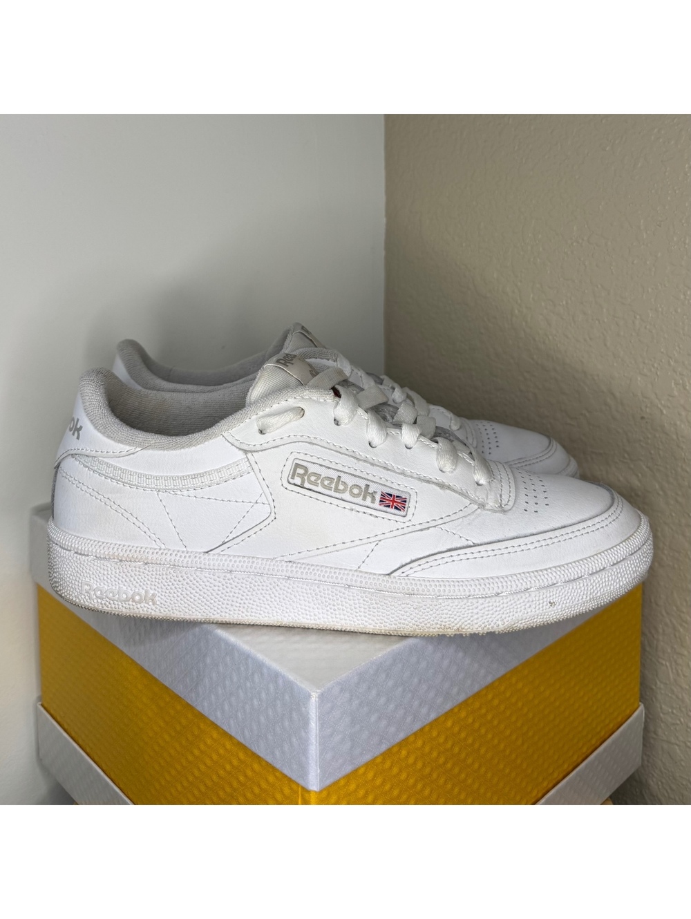 Reebok Club C Classic White Leather Sneakers Women’s 7 Retro Shoes